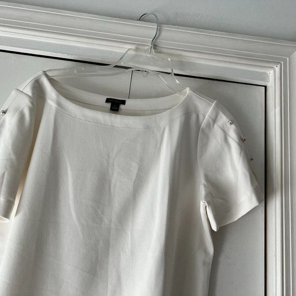 Ann Taylor White Blouse w/Pearl Buttons on Sleeves - Medium - Picture 2 of 6